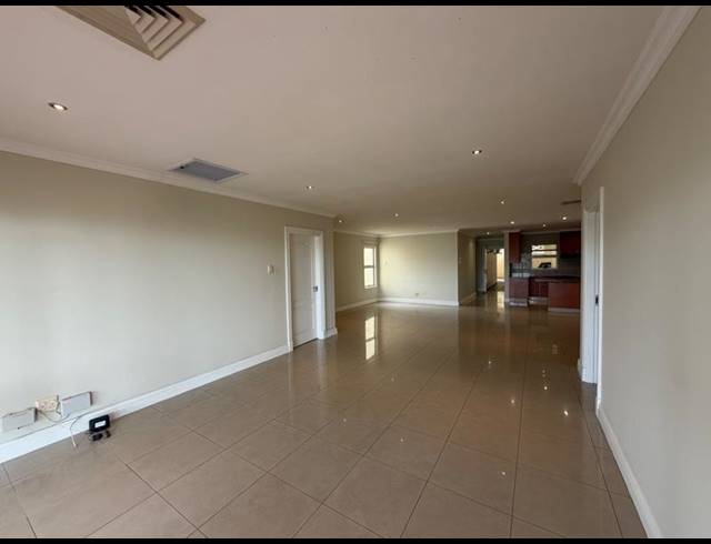 3 BEDROOM APARTMENT FOR SALE IN LA LUCIA